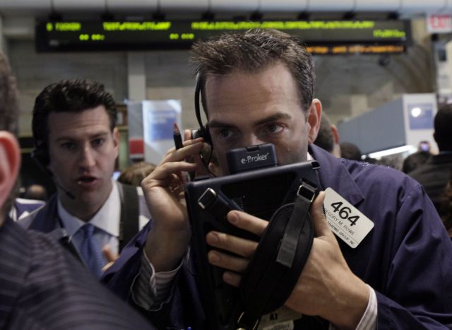 Στο κόκκινο την Πέμπτη η Γουόλ Στριτ και τα ευρωπαϊκά χρηματιστήρια την Πέμπτη